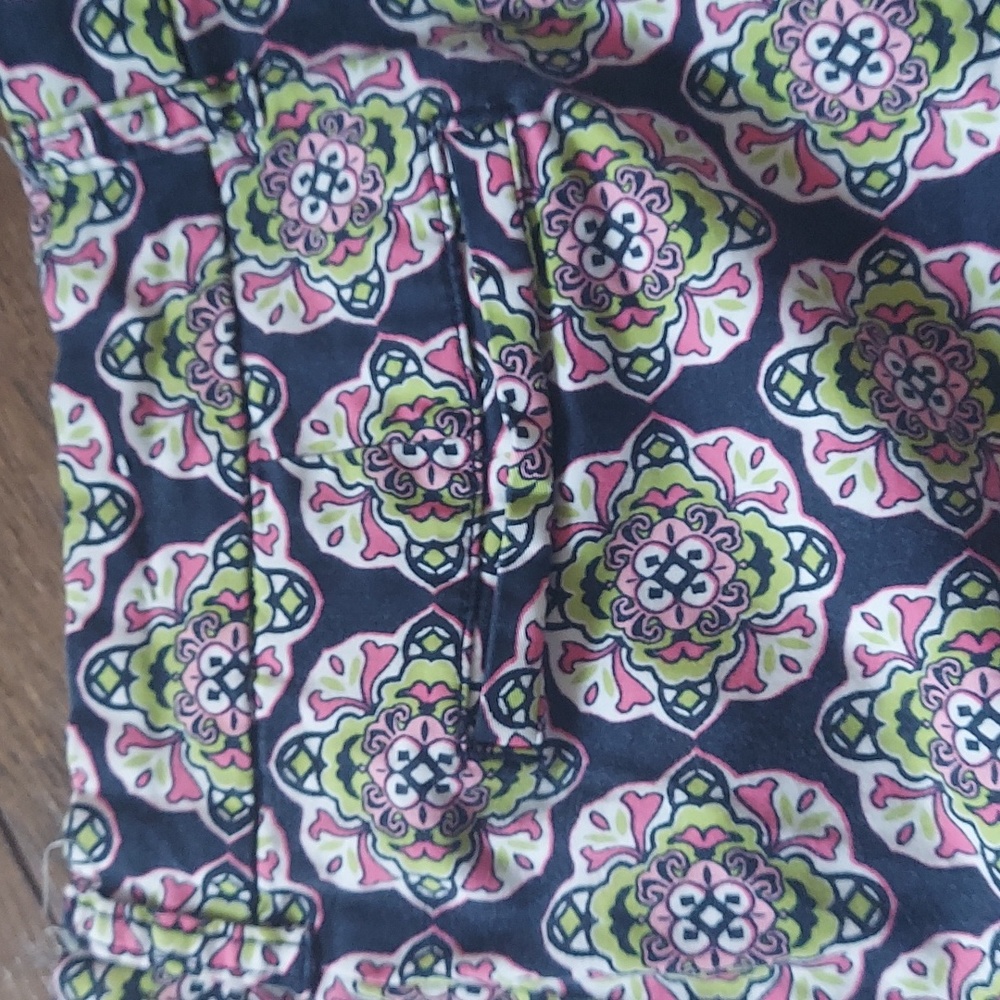 Crown & Ivy size 14 navy, green and pink shorts - Picture 4 of 4